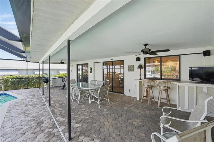 5325 Colonade Ct, Cape Coral Fl 33904
