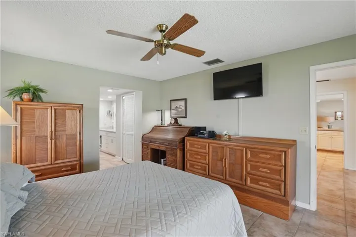 5325 Colonade Ct, Cape Coral Fl 33904