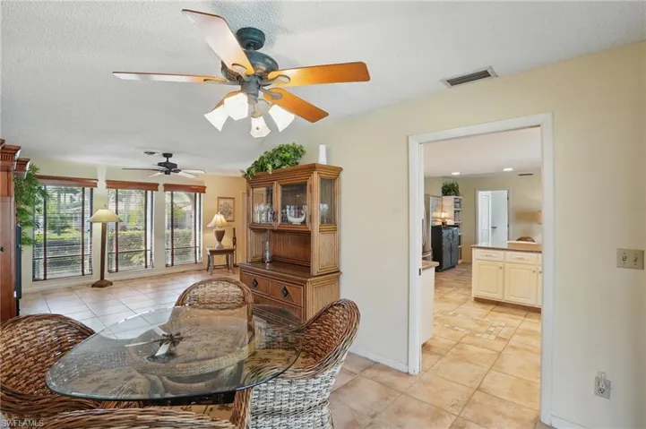 5325 Colonade Ct, Cape Coral Fl 33904