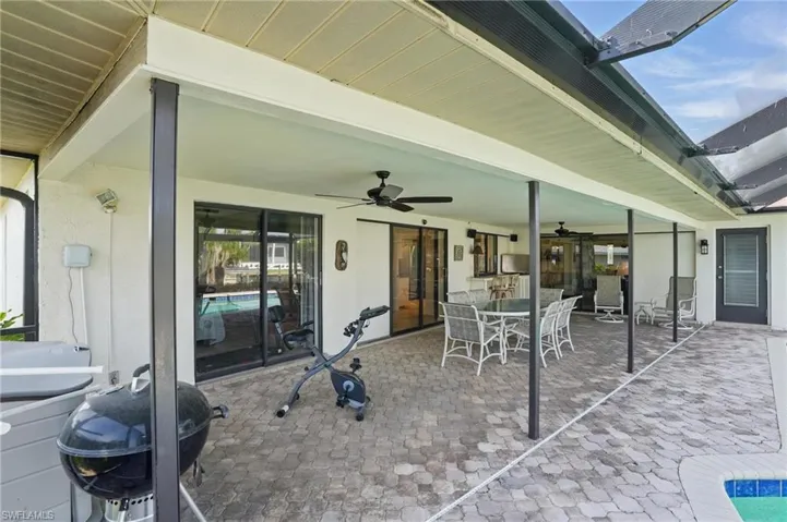 5325 Colonade Ct, Cape Coral Fl 33904