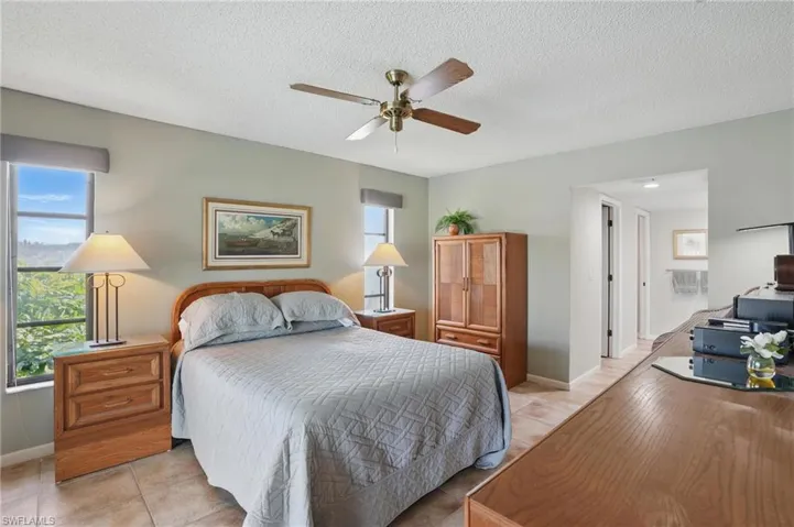 5325 Colonade Ct, Cape Coral Fl 33904