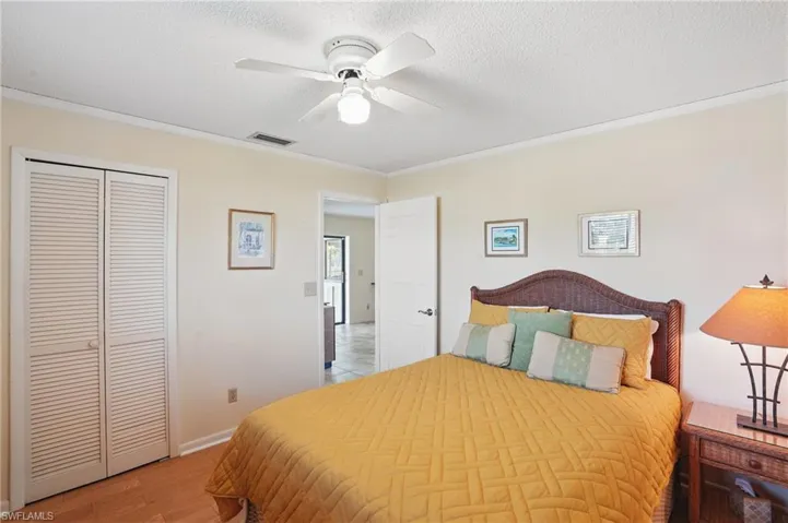 5325 Colonade Ct, Cape Coral Fl 33904