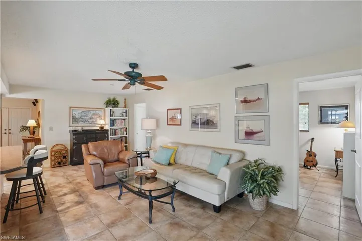 5325 Colonade Ct, Cape Coral Fl 33904