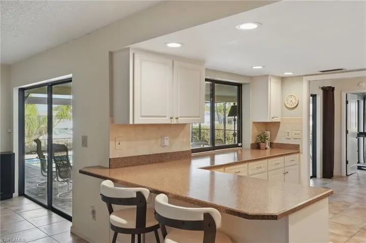5325 Colonade Ct, Cape Coral Fl 33904