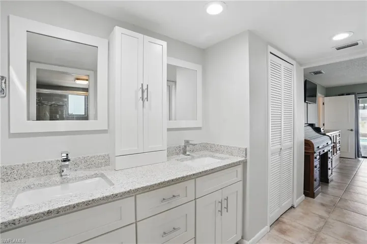 5325 Colonade Ct, Cape Coral Fl 33904