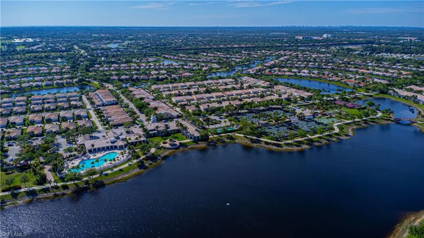 Clubhouse & Amenities