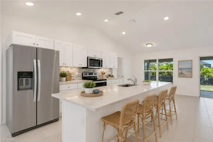 2619 Ne 4th Ave, Cape Coral, Florida 33909