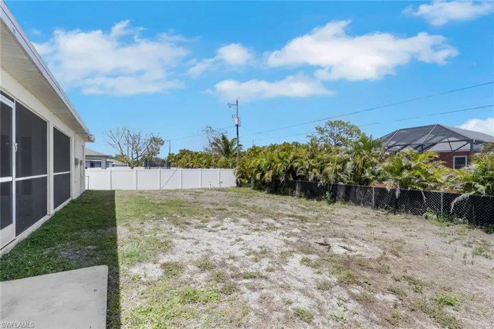 2619 Ne 4th Ave, Cape Coral, Florida 33909