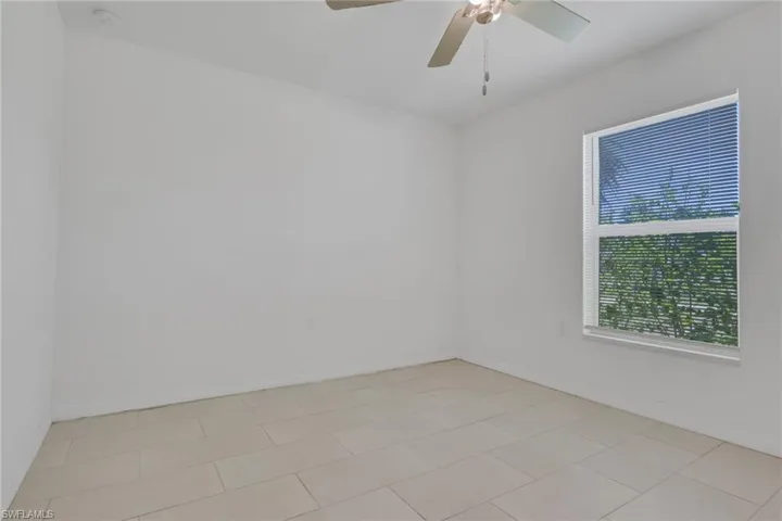 2619 Ne 4th Ave, Cape Coral, Florida 33909