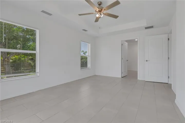 2619 Ne 4th Ave, Cape Coral, Florida 33909