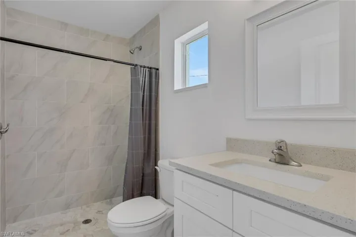2619 Ne 4th Ave, Cape Coral, Florida 33909
