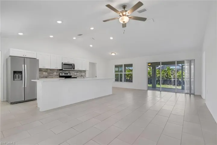 2619 Ne 4th Ave, Cape Coral, Florida 33909
