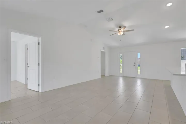 2619 Ne 4th Ave, Cape Coral, Florida 33909