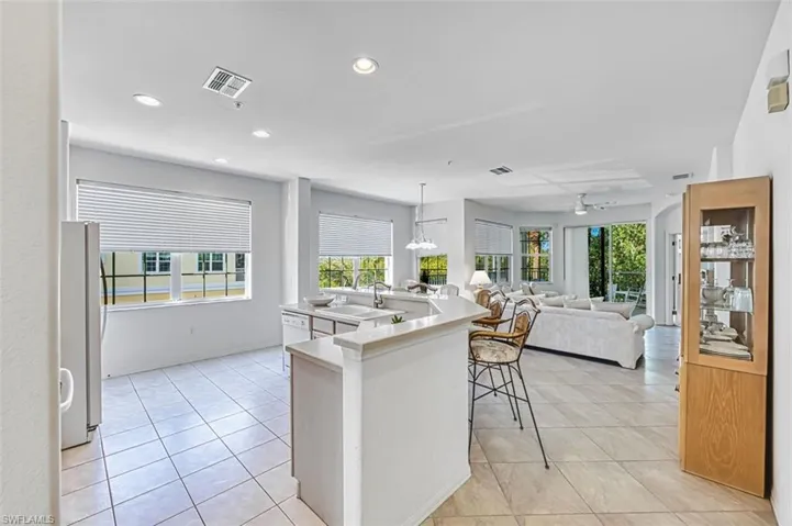 20021 Sanibel View Cir 101, Fort Myers, Florida 33908