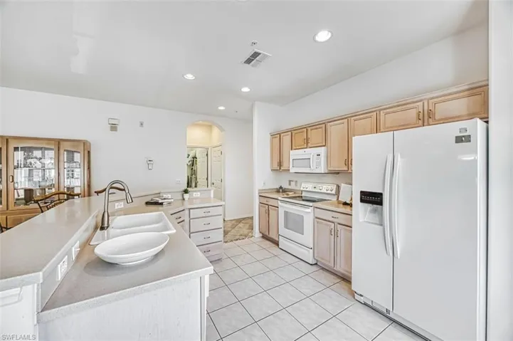 20021 Sanibel View Cir 101, Fort Myers, Florida 33908