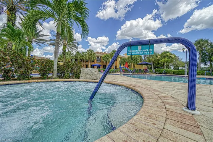 10633 Avila Cir, Fort Myers, Florida 33913
