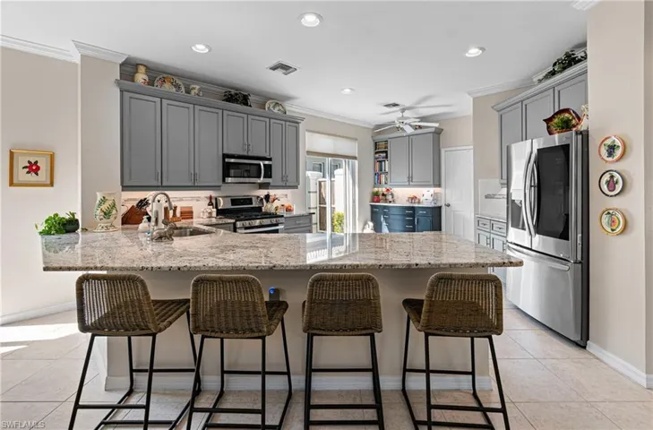 10633 Avila Cir, Fort Myers, Florida 33913