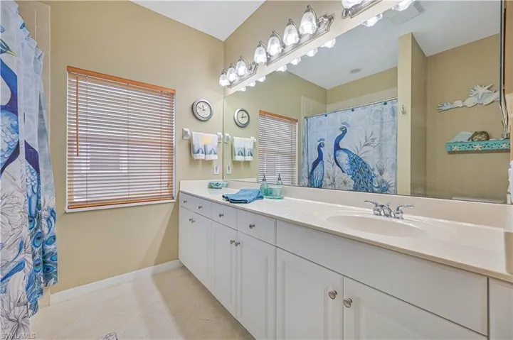 3231  Cottonwood  BEND, Fort Myers, FL 33905