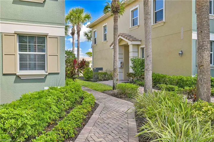 3231  Cottonwood  BEND, Fort Myers, FL 33905