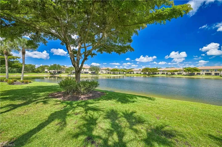 3231  Cottonwood  BEND, Fort Myers, FL 33905