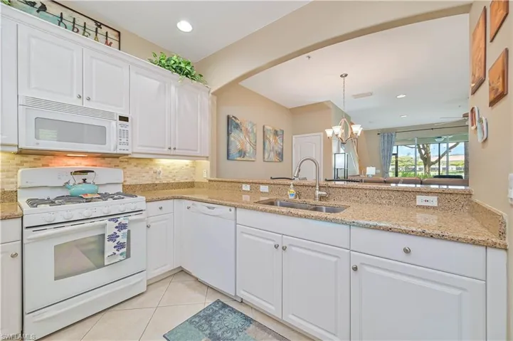 3231  Cottonwood  BEND, Fort Myers, FL 33905