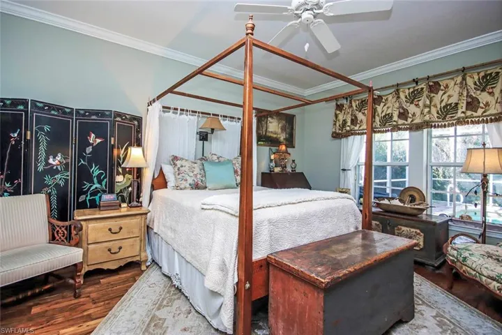 Primary_Bedroom