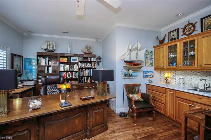 Den-Office
