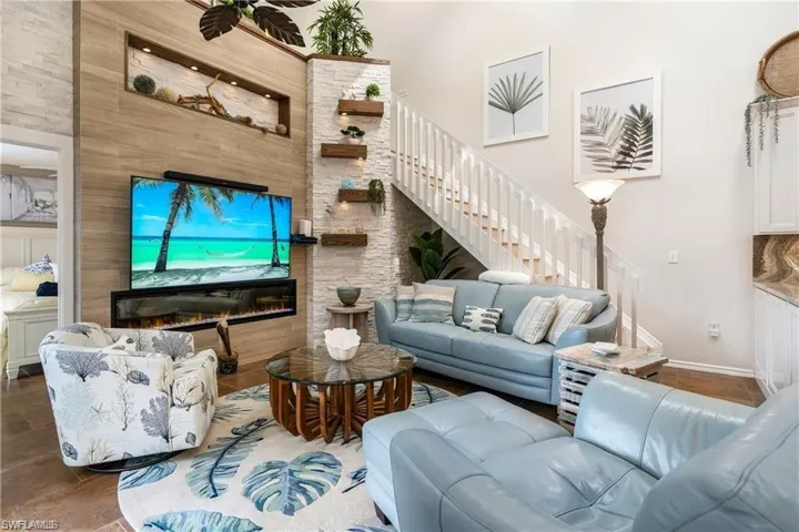 4112 Covey Run 2a, Naples, Florida 34109
