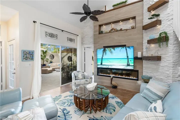 4112 Covey Run 2a, Naples, Florida 34109