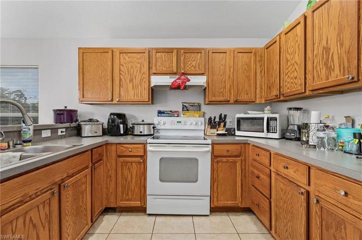 4621-4623  25th SW ST, Lehigh Acres, FL 33973