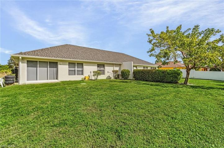 4621-4623  25th SW ST, Lehigh Acres, FL 33973