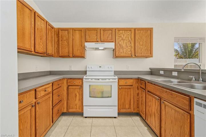 4621-4623  25th SW ST, Lehigh Acres, FL 33973