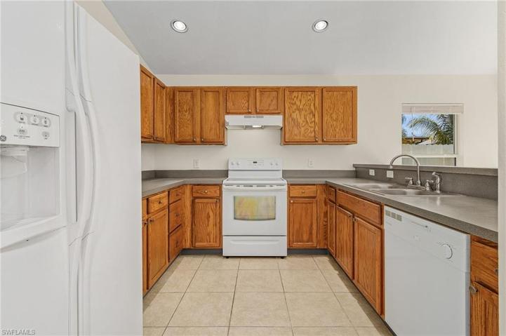 4621-4623  25th SW ST, Lehigh Acres, FL 33973