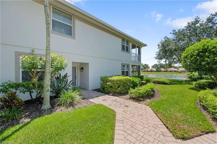 6815  Ascot  DR, Naples, FL 34113