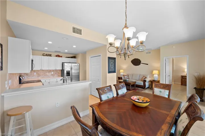 6815  Ascot  DR, Naples, FL 34113