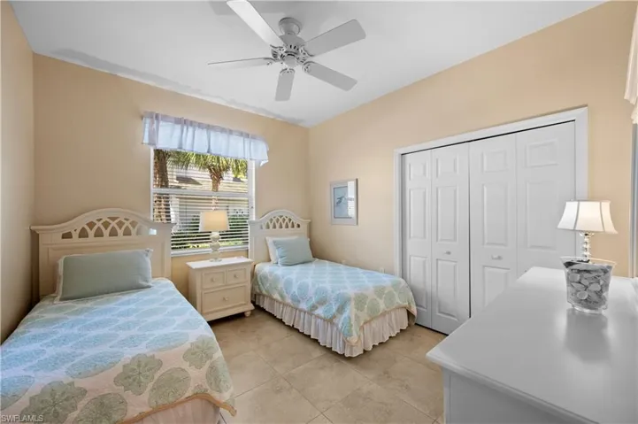 6815  Ascot  DR, Naples, FL 34113
