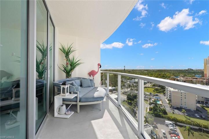 The other side of the lanai.This is a PERFECT PLACE to watch blazing red Florida sunsets
