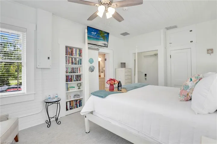 2135  Mc Gregor  BLVD, Fort Myers, FL 33901