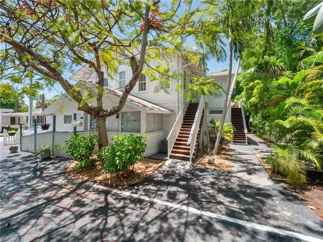 2135  Mc Gregor  BLVD, Fort Myers, FL 33901