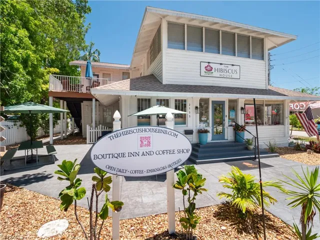 2135  Mc Gregor  BLVD, Fort Myers, FL 33901
