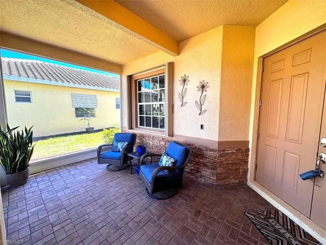 2560 Keystone Lake Dr, Cape Coral, Florida 33909