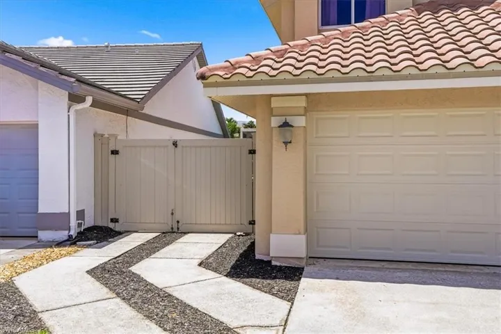 1268 Jardin Dr, Naples, Florida 34104