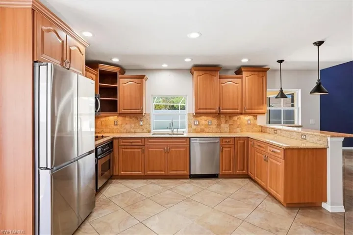 1268 Jardin Dr, Naples, Florida 34104