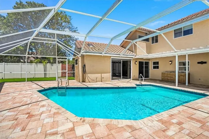 1268 Jardin Dr, Naples, Florida 34104