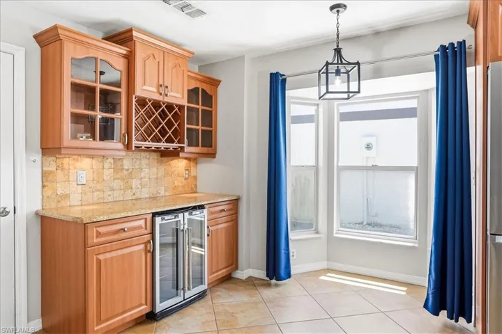 1268 Jardin Dr, Naples, Florida 34104