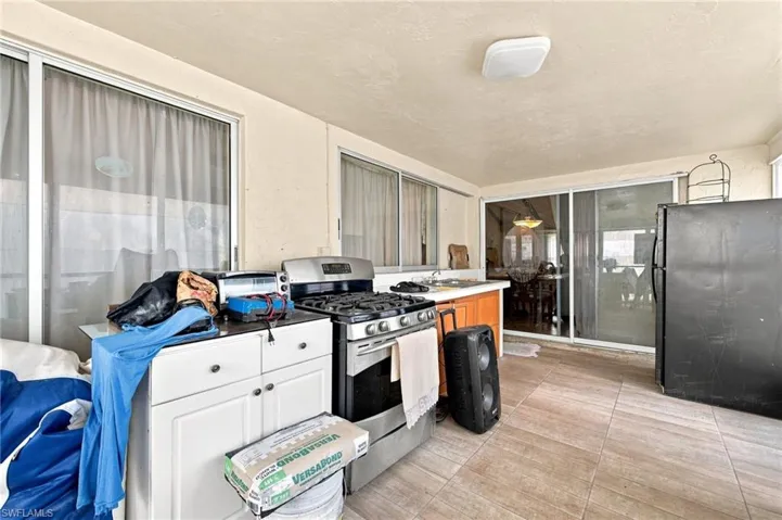 1631 Country Club Pkwy, Lehigh Acres, Florida 33936