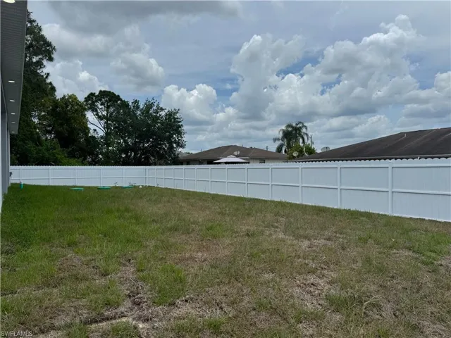 225/227  Homer S AVE, Lehigh Acres, FL 33973