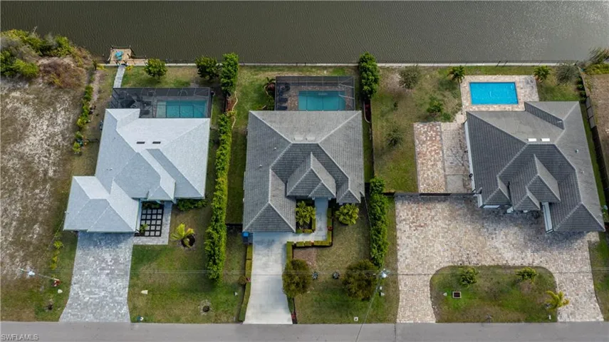Concrete tile roof
