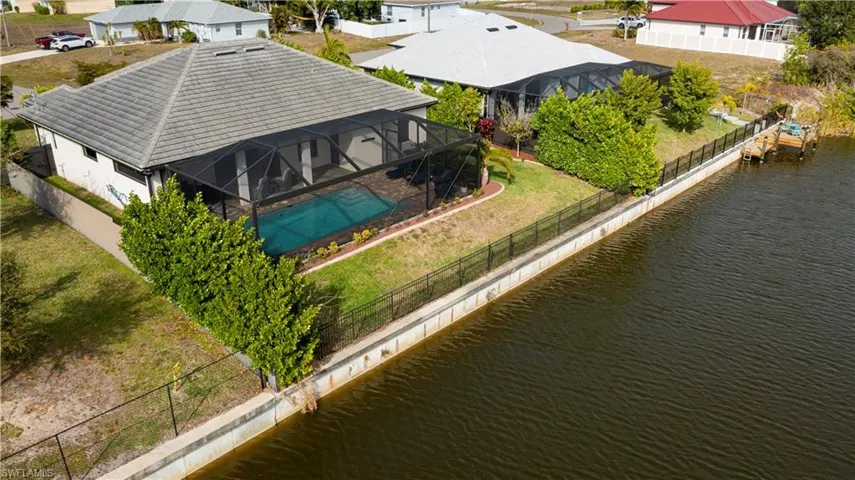Ultra private backyard with 6 foot fence and privacy bushes