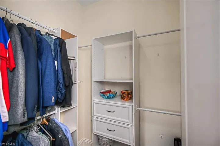 View of walk in closet